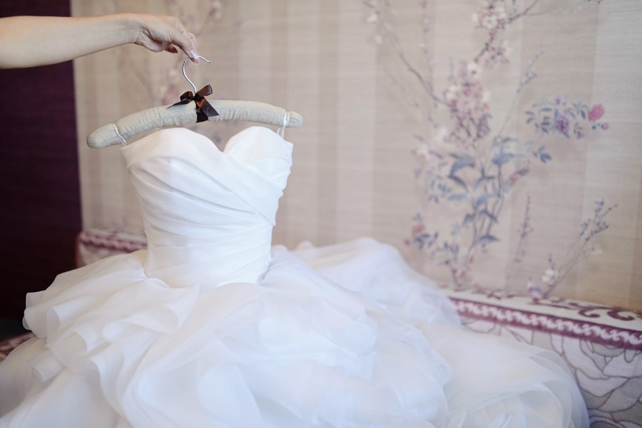 5 consejos de gran ayuda para vender tu vestido de novia en internet, ingresa en eAnuncios.com y promociona el tuyo