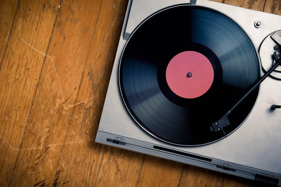 Tocadiscos, ¿cómo sacar el máximo partido a tus antiguos discos de vinilo?