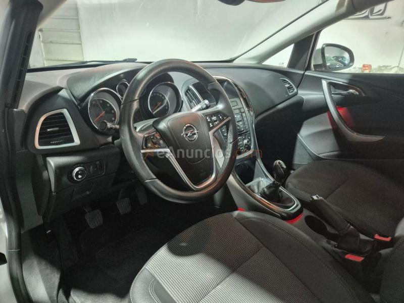 Opel Astra 1.7CDTI EXCELLENCE 130CV