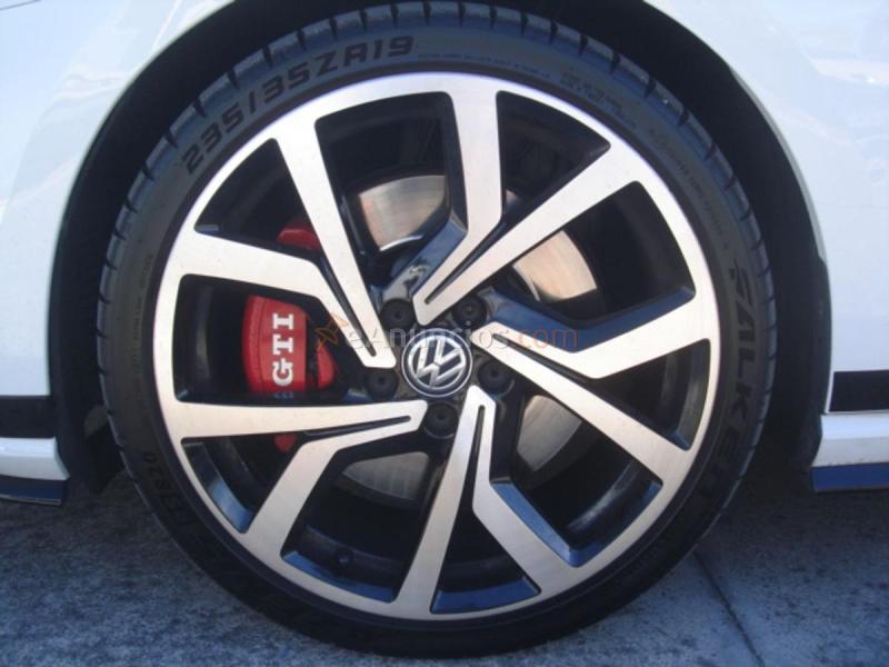 Volkswagen Golf 3p GTI Performance 2.0 TSI 180 kW
