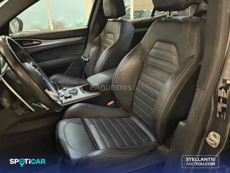 Alfa Romeo Stelvio  2.2 Diésel 154kW (210CV)  Q4 Veloce