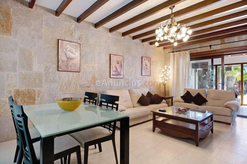 Preciosa villa a la venta en Playa Blanca