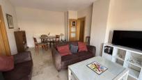 Piso de 4 dormitorios y 2 Baños