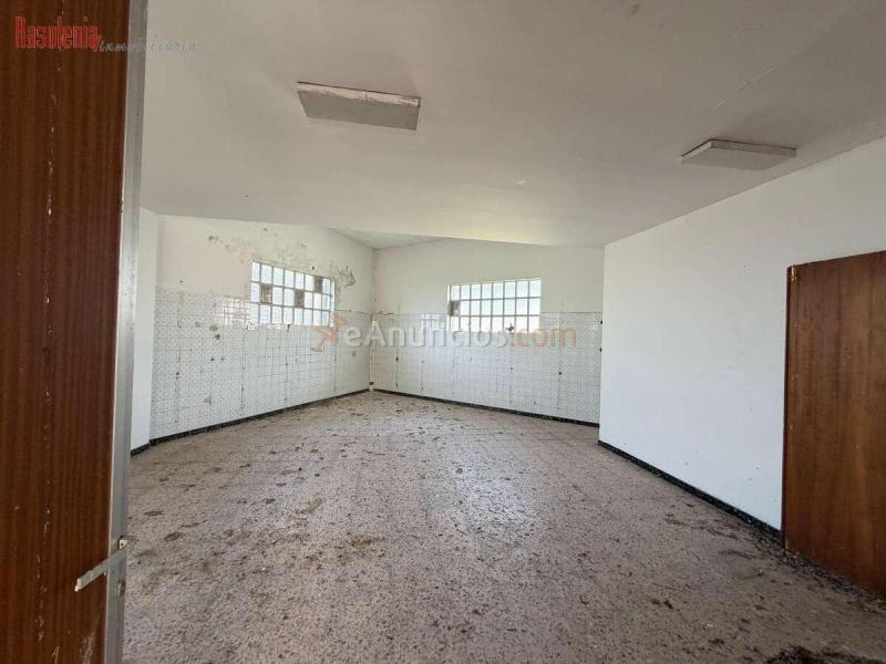 Local en venta, Avenida Das PIAS, Fene