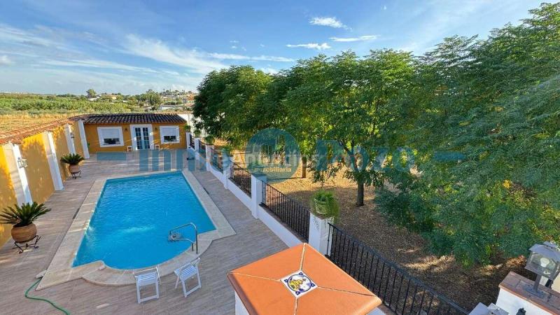 Chalet en venta en almendralejo – zona san marcos