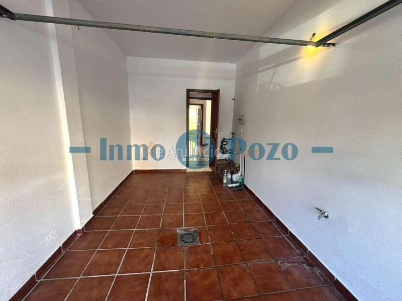 ???? Dúplex amplio en zona residencial por solo 139.900 € 4 habitaciones  2 baños  Garaje  2 patios  100 m útiles
