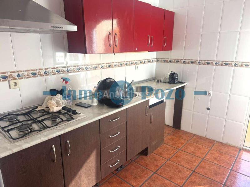 ???? Dúplex amplio en zona residencial por solo 139.900 € 4 habitaciones  2 baños  Garaje  2 patios  100 m útiles