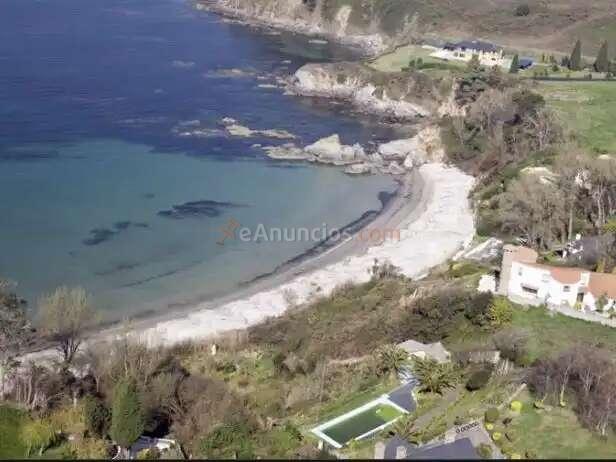 Chalet moderno de obra nueva con jardín, piscina y terraza en Dorneda, Oleiros