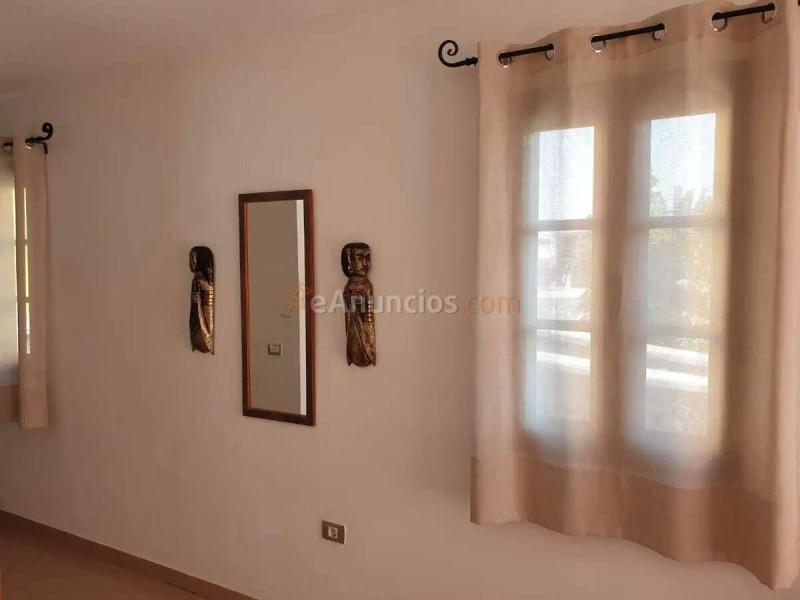 Apartamento en planta baja con terraza, piscina y orientación sur en Costa del Silencio-Las Galletas