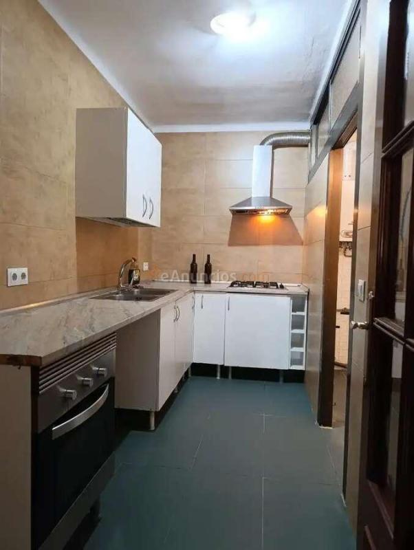 Piso reformado de 3 habitaciones en Carrer dels Ferrocarrils Catalans, Sants-Montjuc, Barcelona 08038