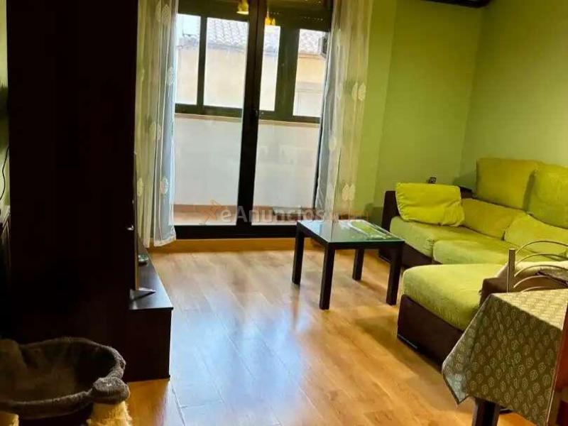Entreplanta de 1 dormitorio con terraza cubierta, ascensor, garaje y trastero en Villarrapa