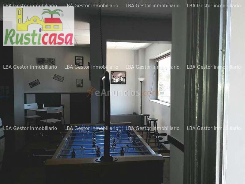 Cafetería totalmente montada.