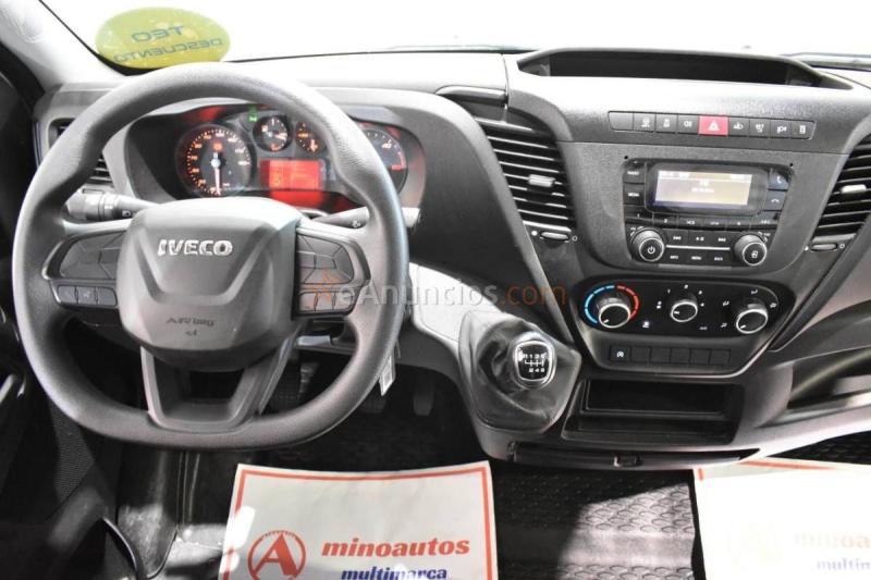Iveco Daily CHASIS CABINA CARROZADO PAQUETERO CAMIÓN 35C 16H 3450 2.3D 156CV CON PLATAFORMA ELEVADORA Y RUEDA GEMELA 