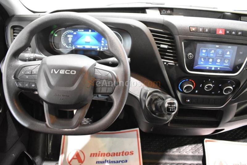 Iveco Daily FURGÓN 3520 35S 16V 2.3TD 156 CV 