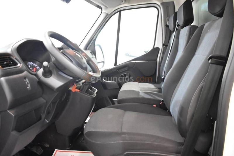 Renault Master CHASIS CABINA CARROZADO PAQUETERA CAMIÓN 3500 2.3 BLUE DCI 145 CV CON PLATAFORMA ELEVADORA 