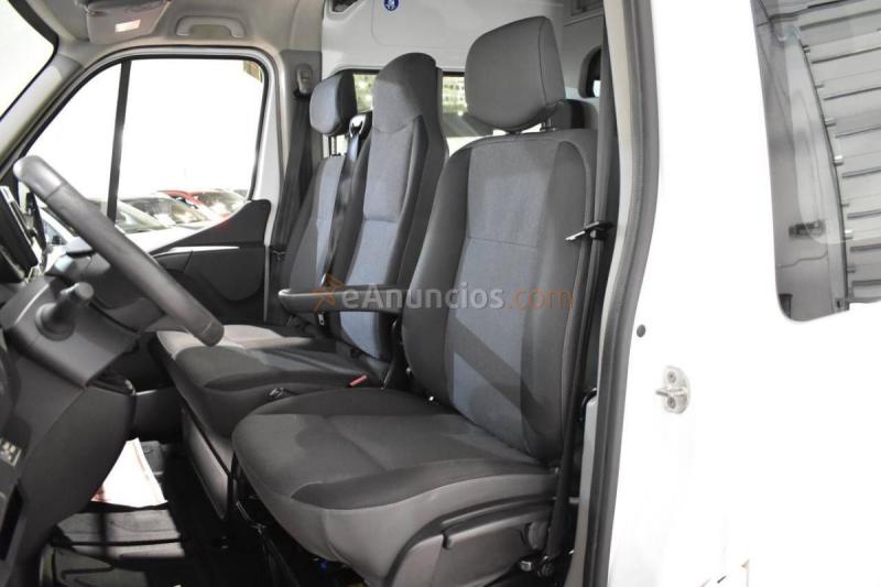 Renault Master FURGÓN COMBI 3.5T L3H2 2.3 BLUE DCI 135 CV 7 PLAZAS 
