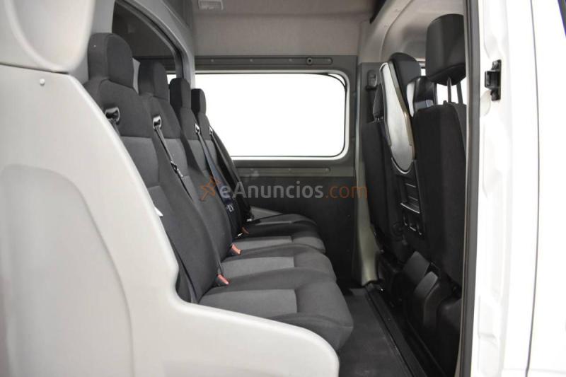Renault Master FURGÓN COMBI 3.5T L3H2 2.3 BLUE DCI 135 CV 7 PLAZAS 