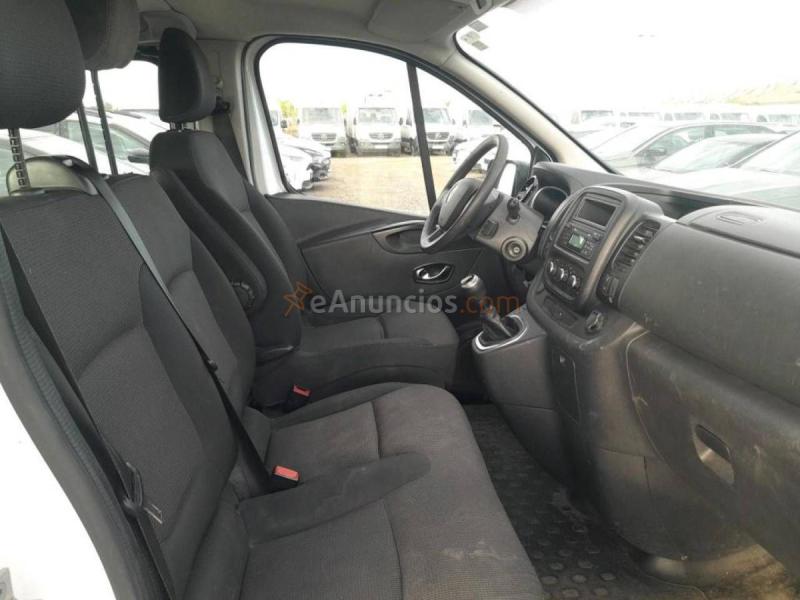Renault Trafic FURGÓN MIXTO L1H1 2.0 DCI 120 CV 6 PLAZAS 
