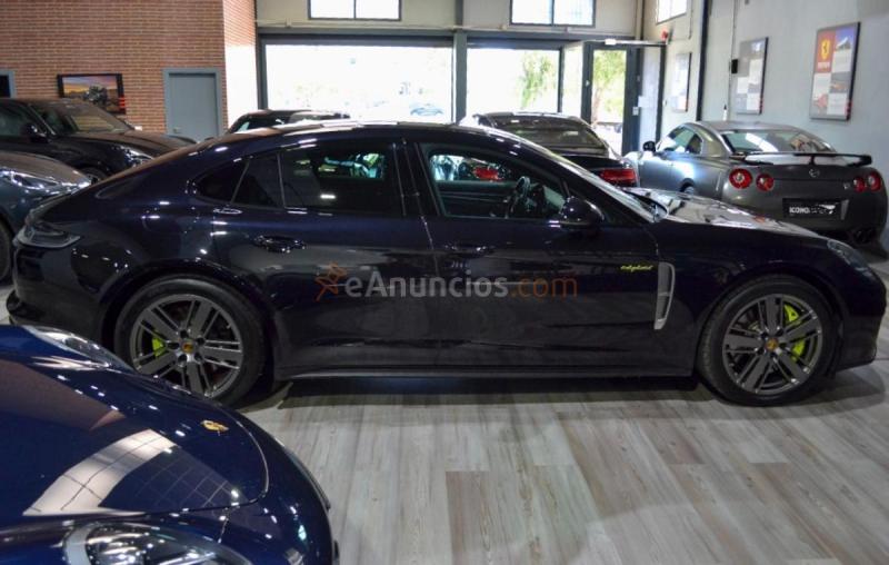 Porsche Panamera 4 E-Hybrid Platinum Edition