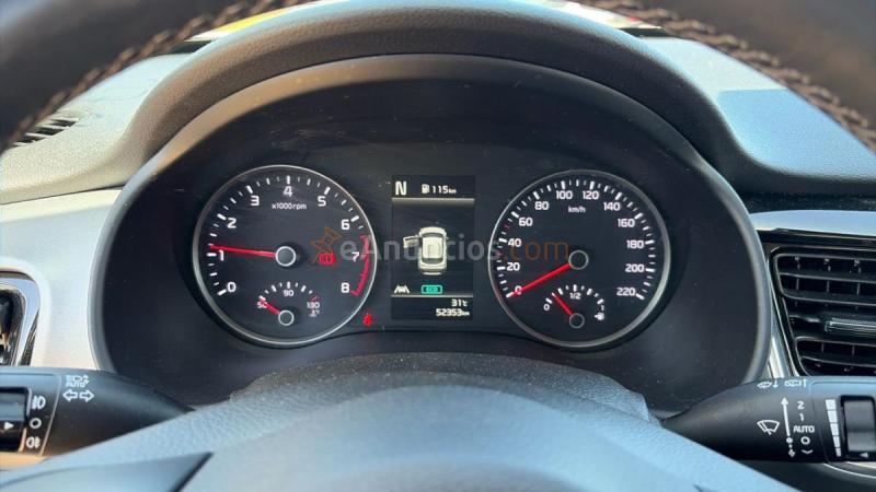 Kia Stonic 1.0 T-GDI MHEV IMT 74KW DRIVE 100 5P