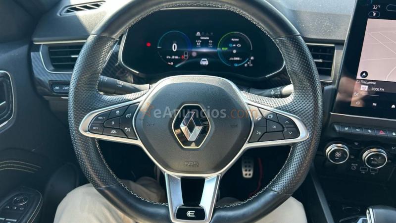 Renault Arkana 1.6 HEV E-T. ENGINEERED FAST TRACK 145 5P