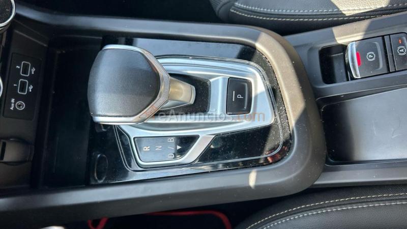 Renault Arkana 1.6 HEV E-T. ENGINEERED FAST TRACK 145 5P