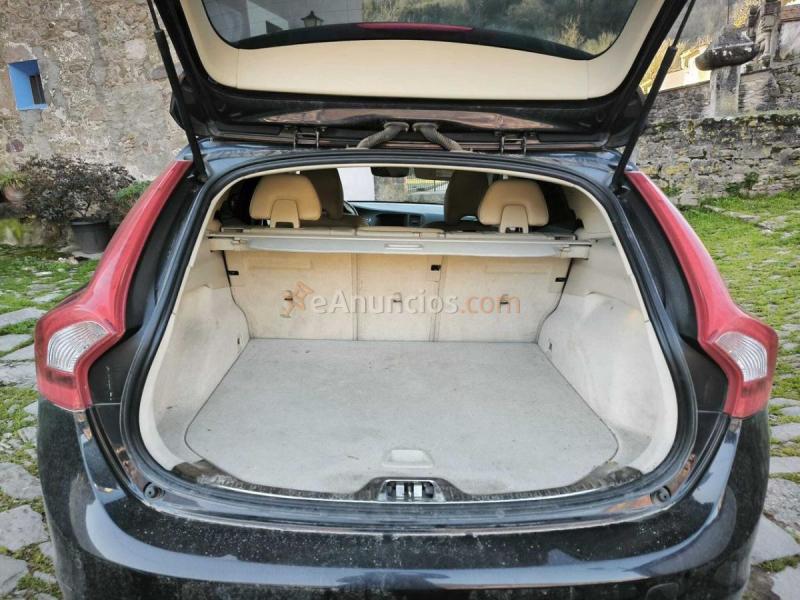 Volvo V60 2.0 D2 Kinetic Auto 