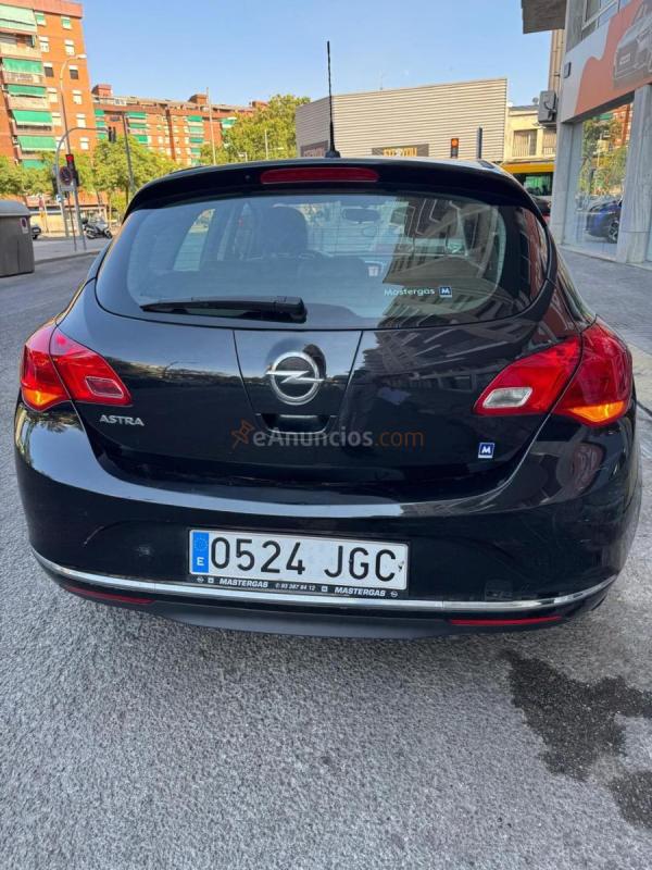 Opel Astra 1.4 Turbo Elegance 