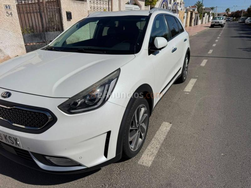 Kia Niro 1.6 GDi HEV 104kW (141CV) Concept 