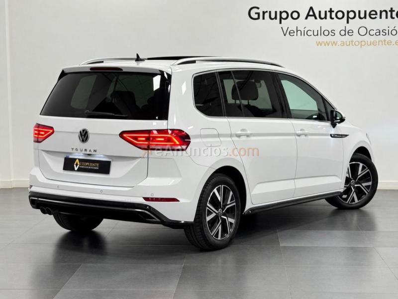 Volkswagen Touran SPORT TDI DSG