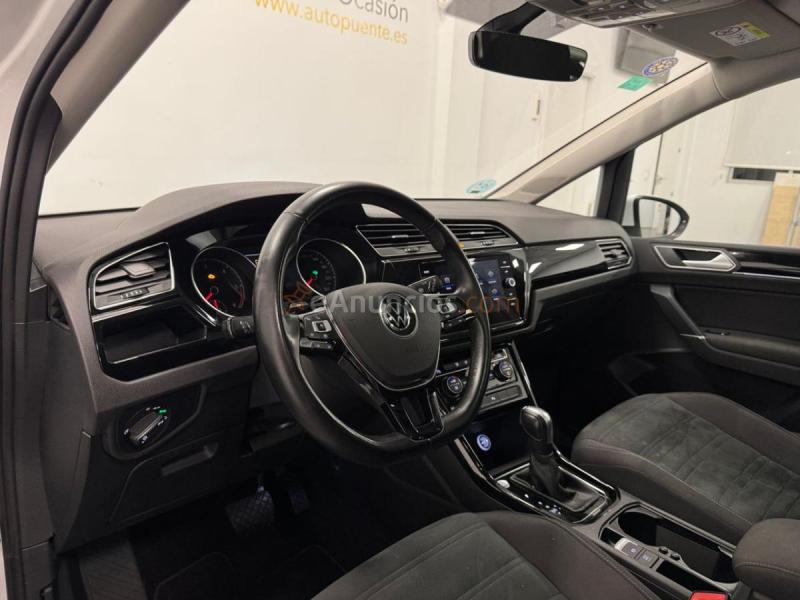 Volkswagen Touran SPORT TDI DSG