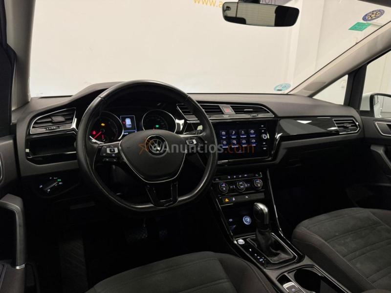 Volkswagen Touran SPORT TDI DSG