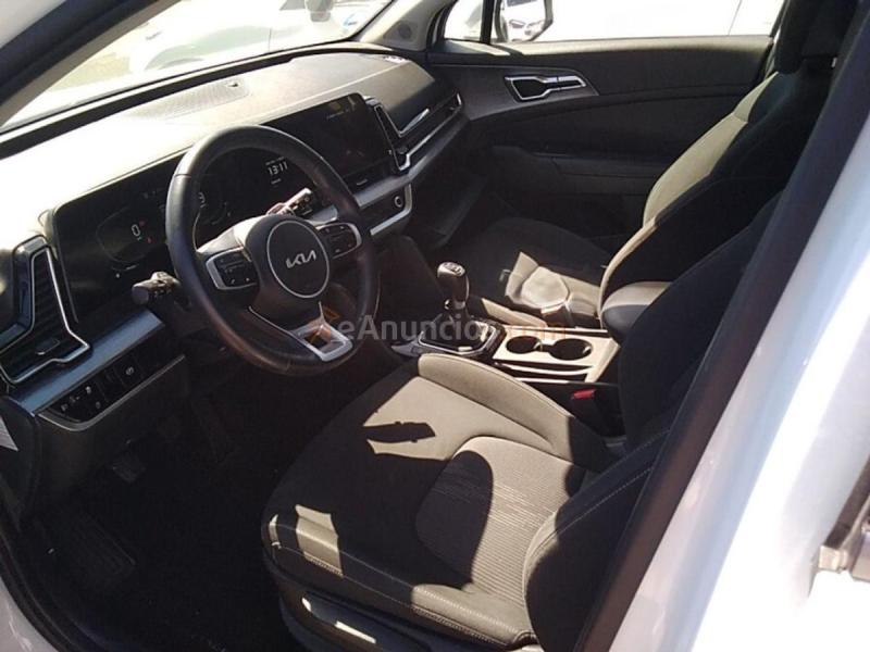 Kia Sportage 1.6 CRDi MHEV 100kW 136CV Business 4X4 
