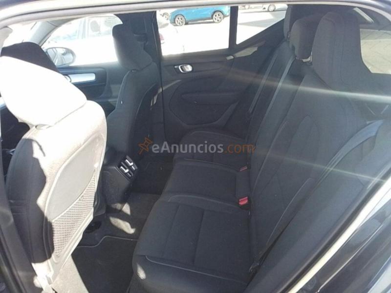 Volvo XC40 1.5 T3 Momentum Pro 