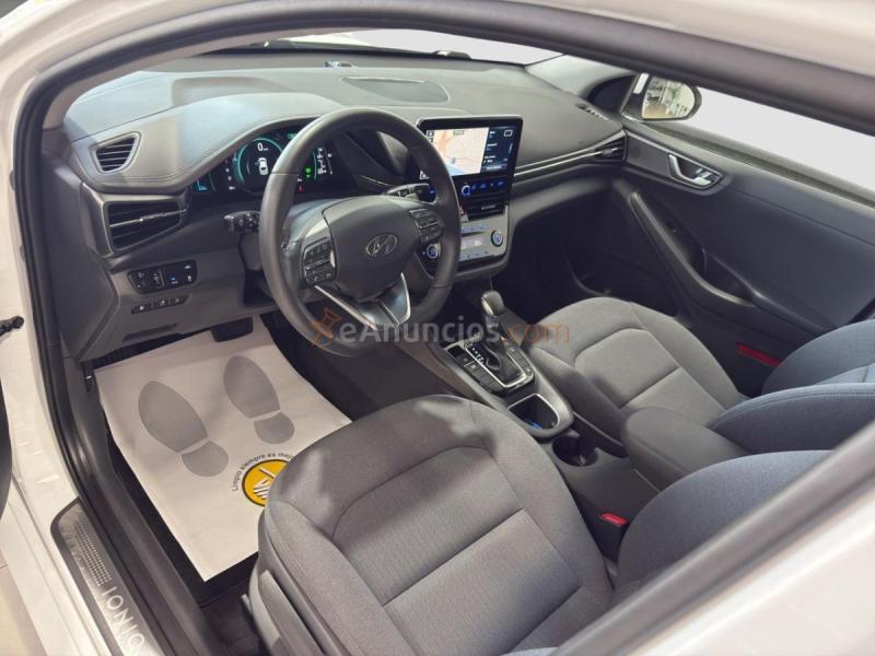 Hyundai IONIQ Endesa 1.6 HIBRIDO 140 c.v  AUTOMATICO