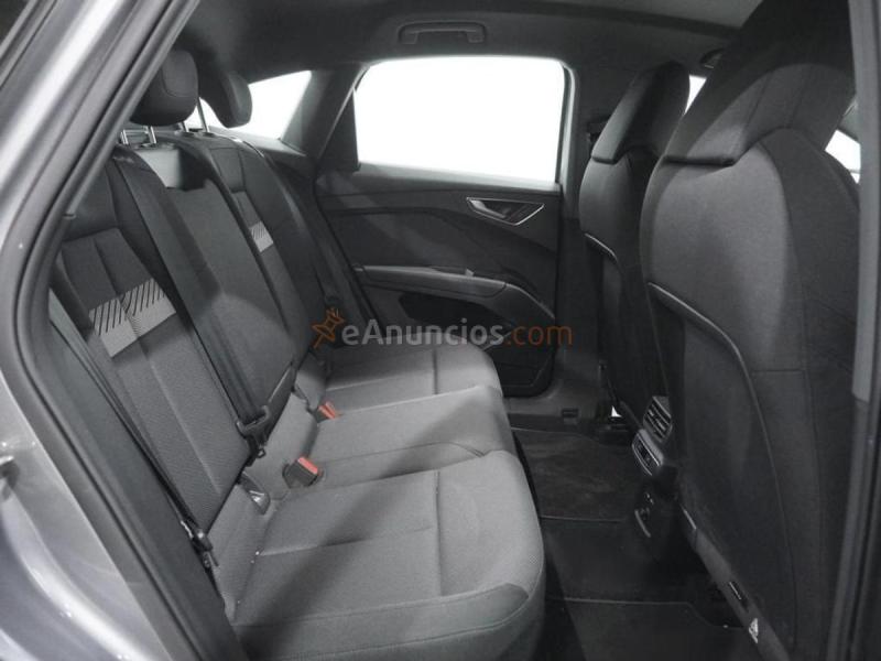 Audi Q4 S line 45 e-tron 210 kW (286 CV)