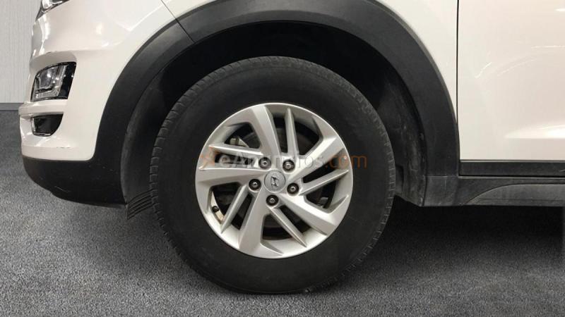 Hyundai Tucson HUNDAI TUCSON