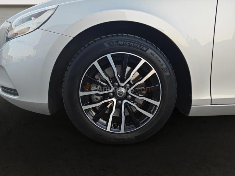 Volvo V40 BERLINA CON PORTON 2.0 T2 MOMENTUM 122 5P