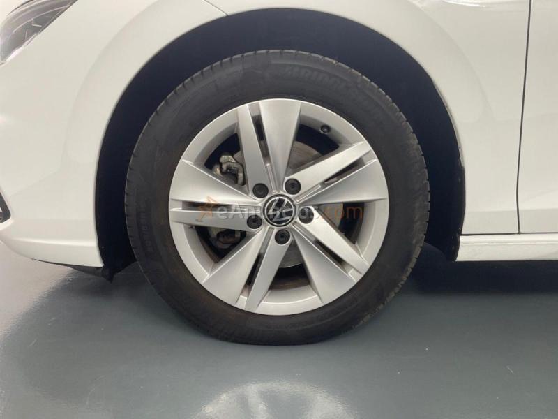 Volkswagen Golf Life 2.0 TDI 85 kW (115 CV)