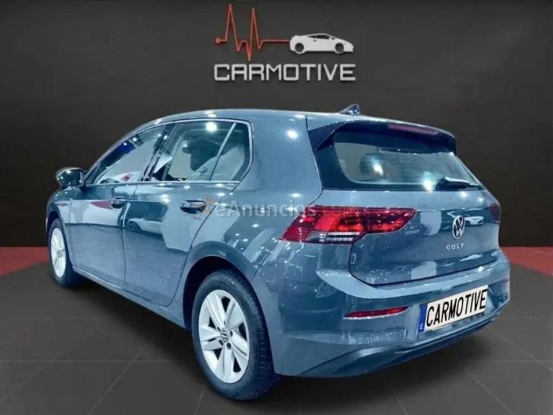 Volkswagen Golf Life 1.0 eTSI 110CV DSG Automático (2024)  Desde 351€mes 