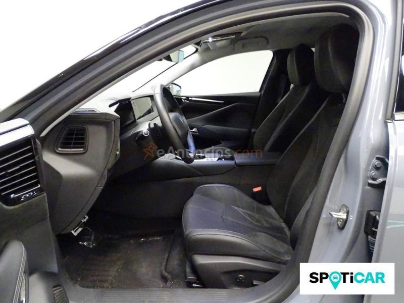 DS N4  Hybrid 145 Étoile Alcantara