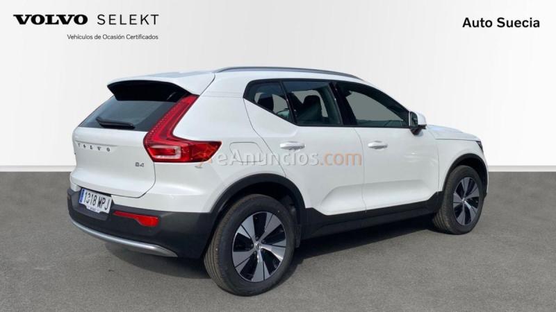 Volvo XC40 Core, B4 Mild hybrid, Gasolina