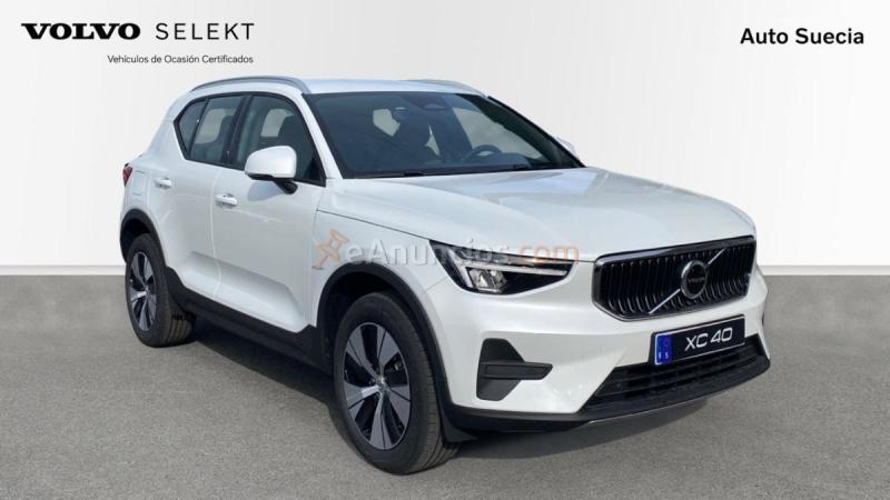Volvo XC40 Core, B4 Mild hybrid, Gasolina