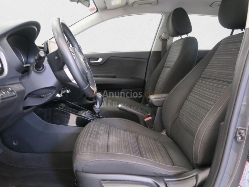 Kia Stonic SUV 1.0 T-GDI MHEV IMT 74KW DRIVE 100 5P
