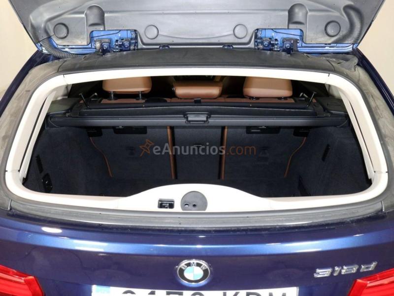 BMW Serie 3 318d Touring Aut. 