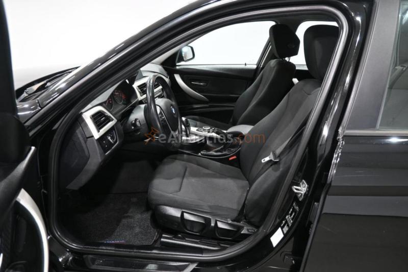 BMW Serie 3 318d Touring Aut. 