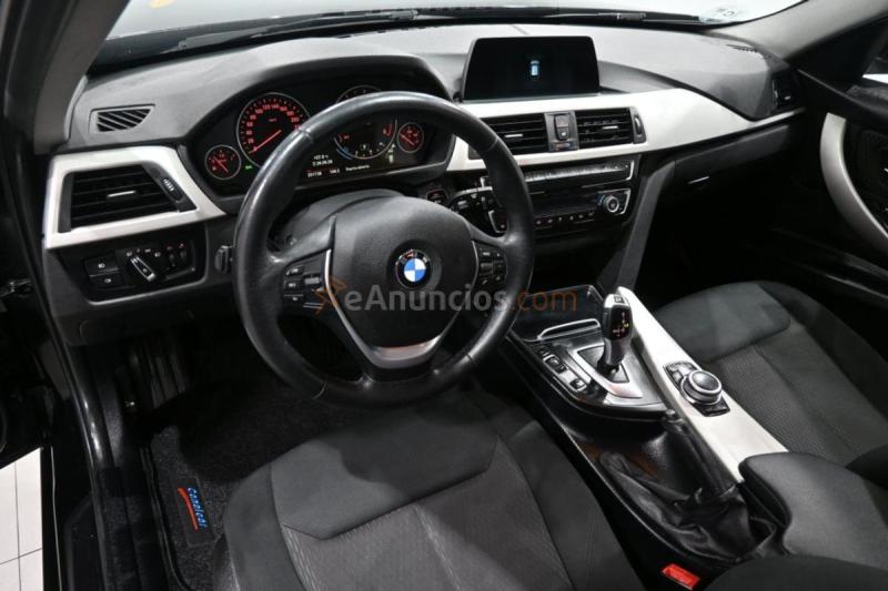 BMW Serie 3 318d Touring Aut. 