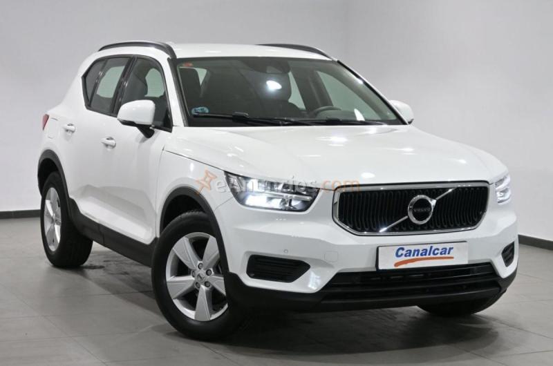 Volvo XC40 T3 