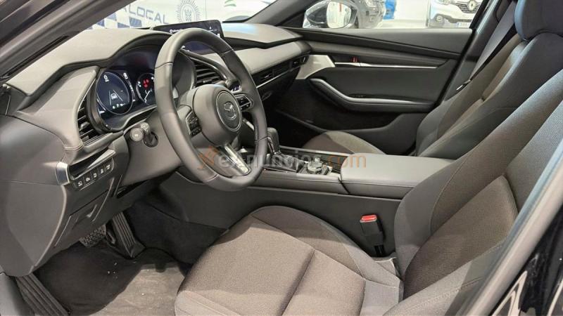 Mazda Mazda3 2.5 E-skyactiv-g Exclusive-line Aut. 103kw
