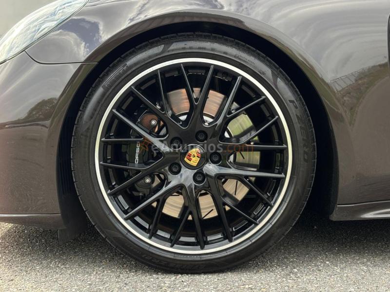 Porsche Panamera 4S E-Hybrid 2.9 V6 560cv